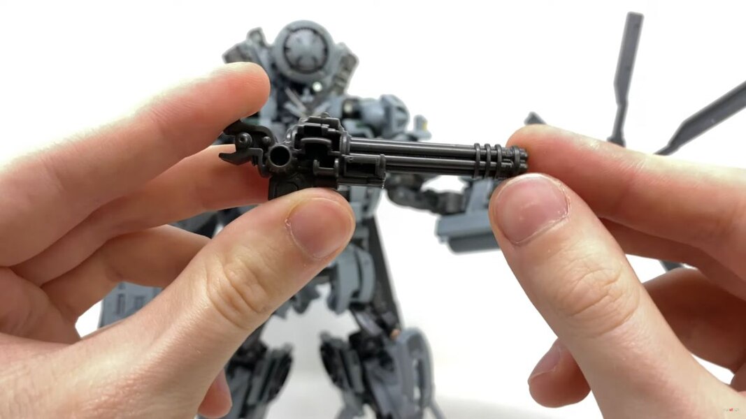 Transformers Movie Masterpiece MPM 13 Blackout In Hand Image  (36 of 75)